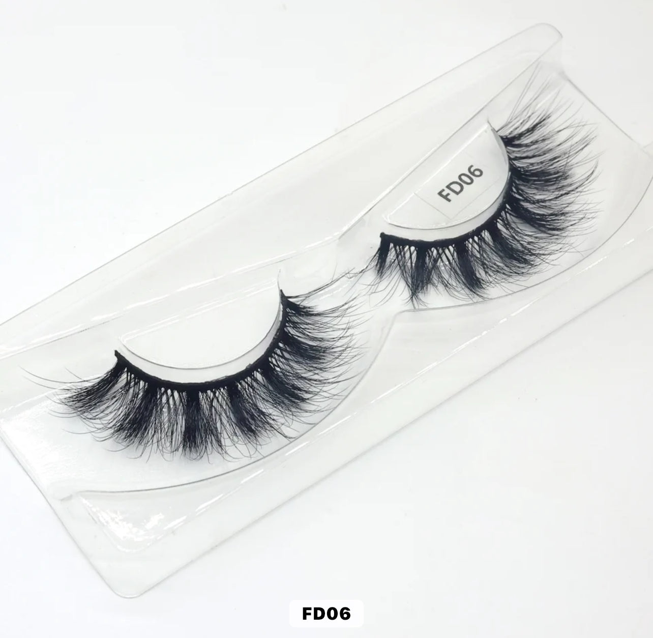 Magnetic Russian Faux Mink Lashes – Cruelty-Free & Vegan by B.E. 💕🐊 🖤