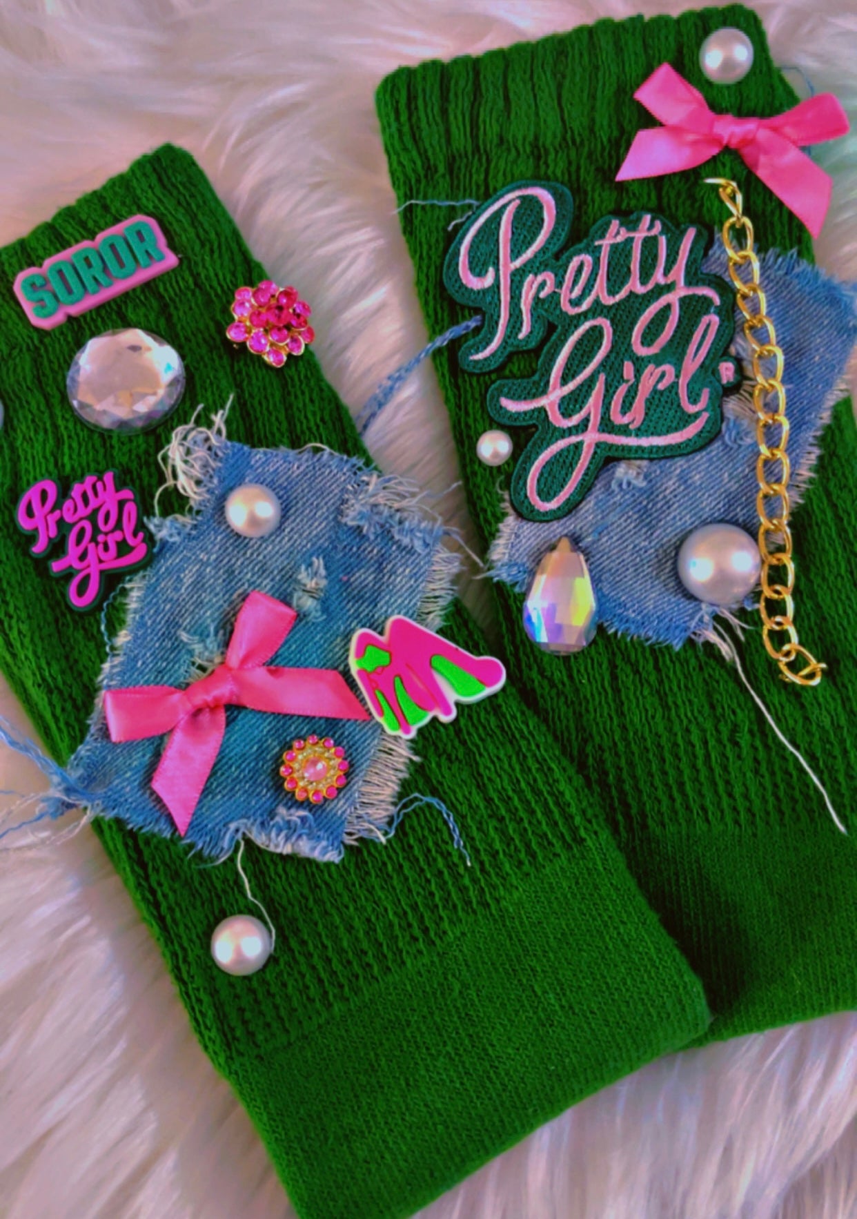 💚🩷 AKA Junk Jeweled Socks