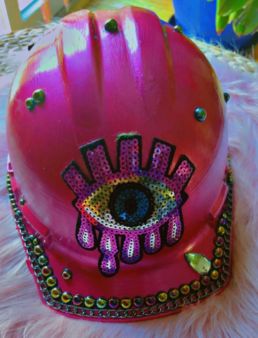 Custom Painted Hard Hat 🧢 💕✨ - ✨ B.eaded E.verything by "The Croc Doc" 💕🐊