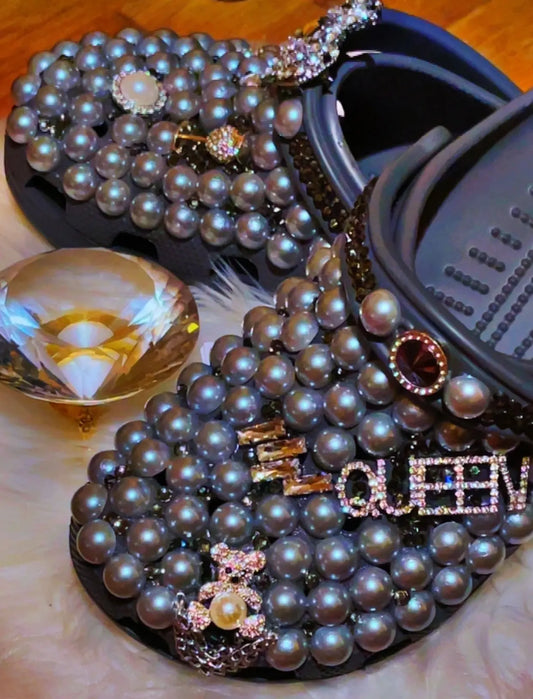 “PERNULA” 🐊💕 - ✨ B.eaded E.verything by "The Croc Doc" 💕🐊